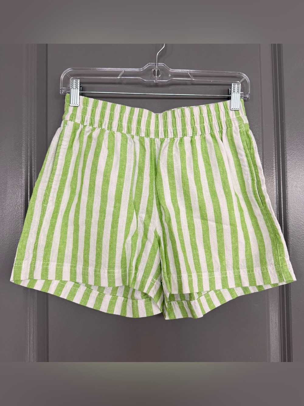 Old Navy Green and White Striped Comfort Waistband Linen Pull-On Shorts Size XS